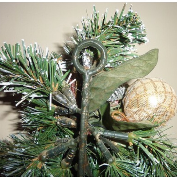 🎄SALE Pine Swag Wall Wreath, pinecones, pearl ribbon ornaments silk floral - Picture 9 of 10